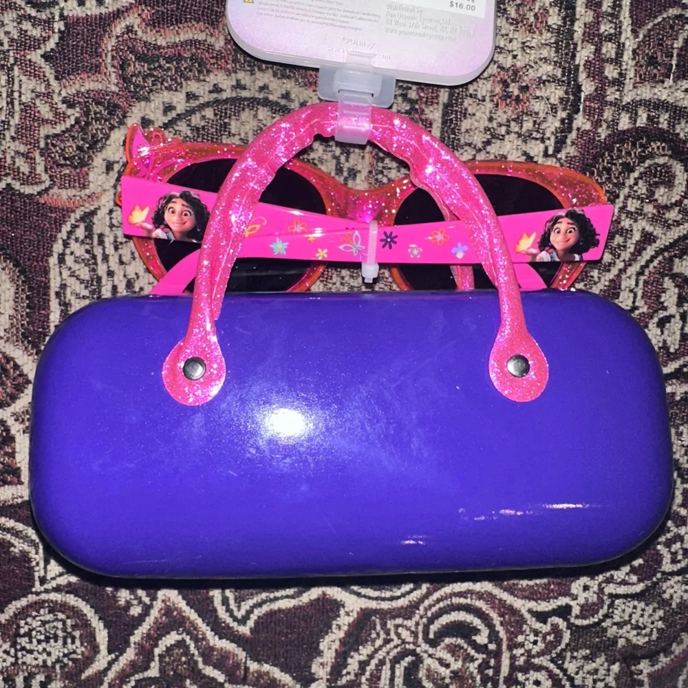 New Disney Encanto Mirabel Girl’s (3+) Pink Glitter Sunglasses & Hard Case Set